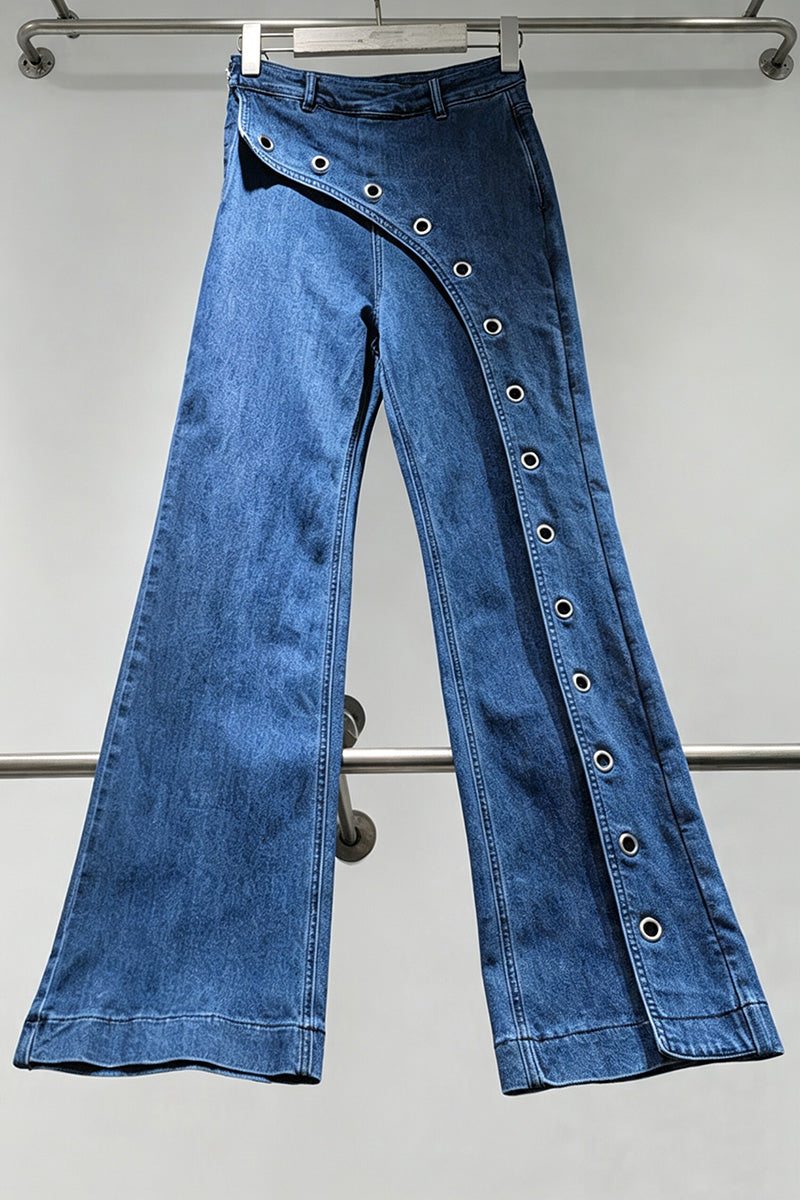 Button Arch Detail Straight Jeans
