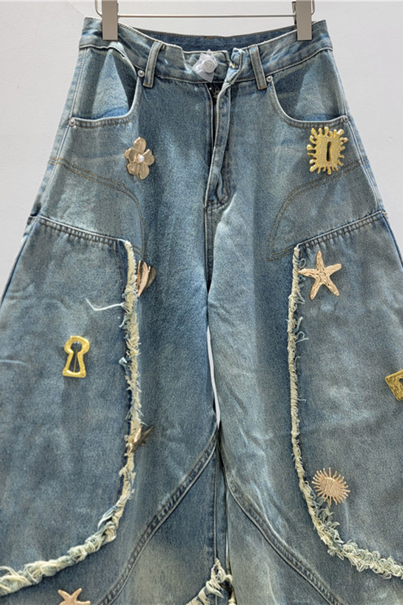 Barrel Jeans with Distressed Details