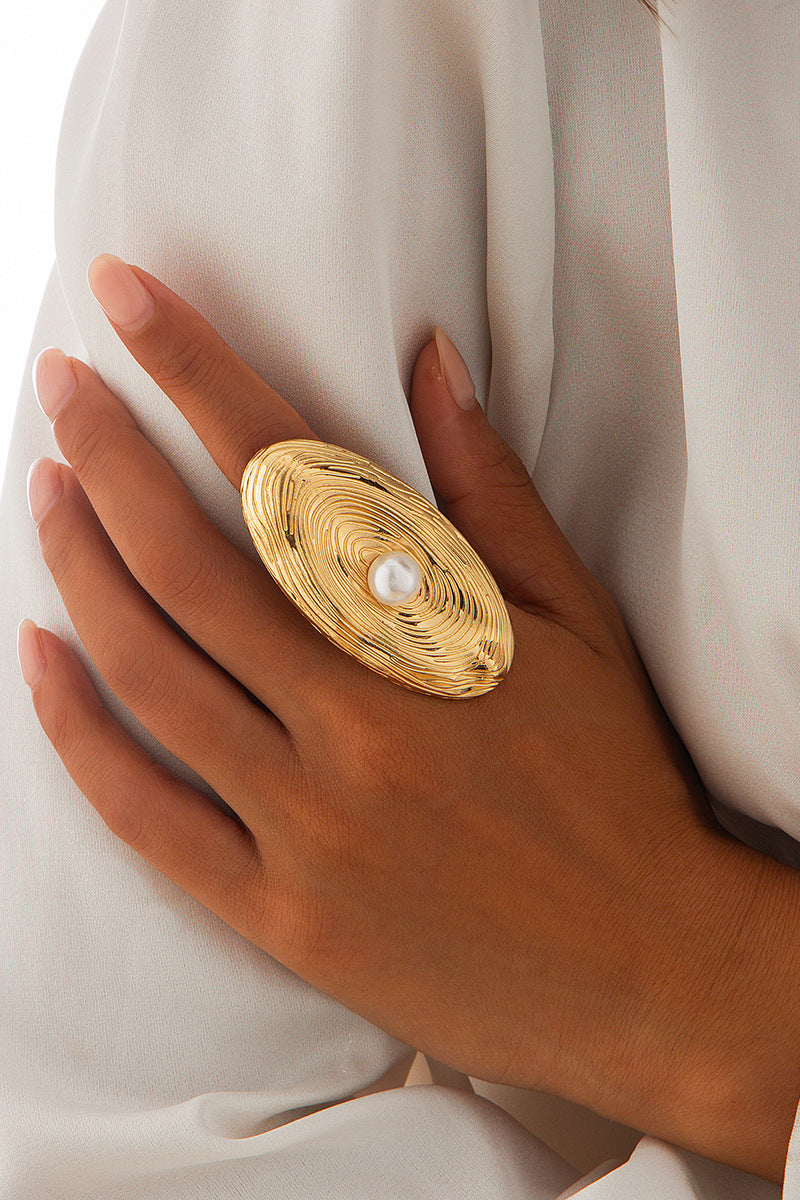Bold Cluster Statement Ring