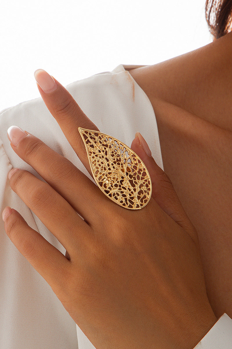 Bold Cluster Statement Ring