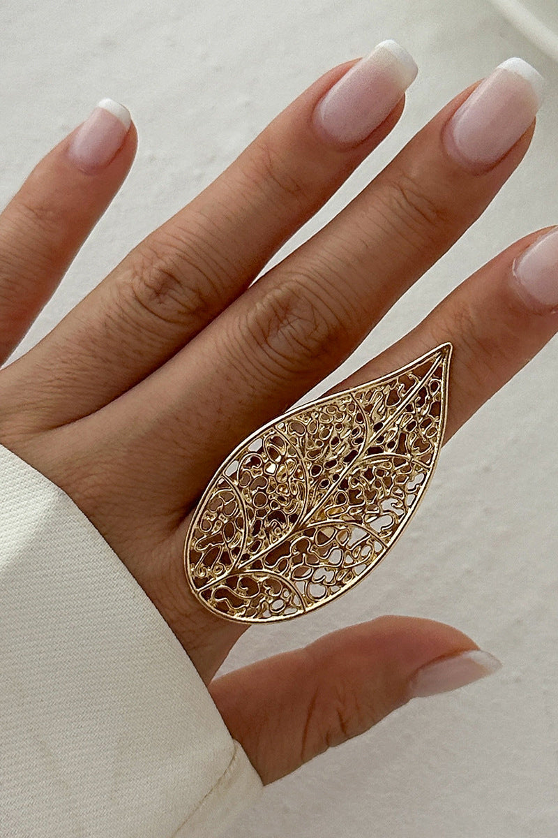 Bold Cluster Statement Ring