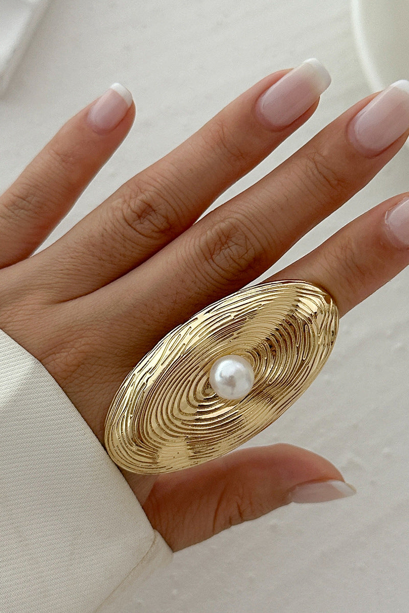 Bold Cluster Statement Ring