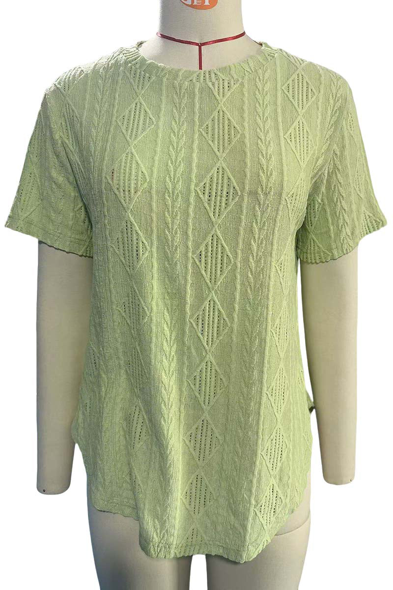 Button-Back Diamond Pattern Tee