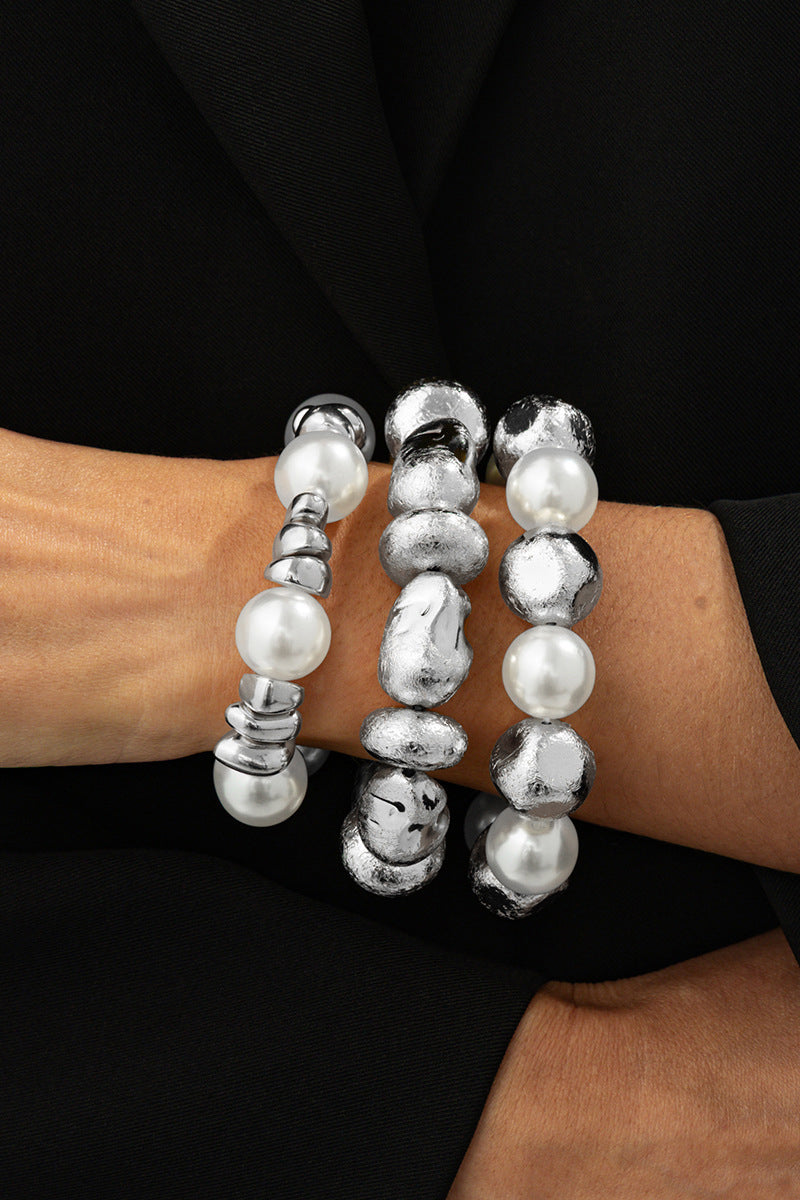 Bold Statement Pearl and Gold Bracelet