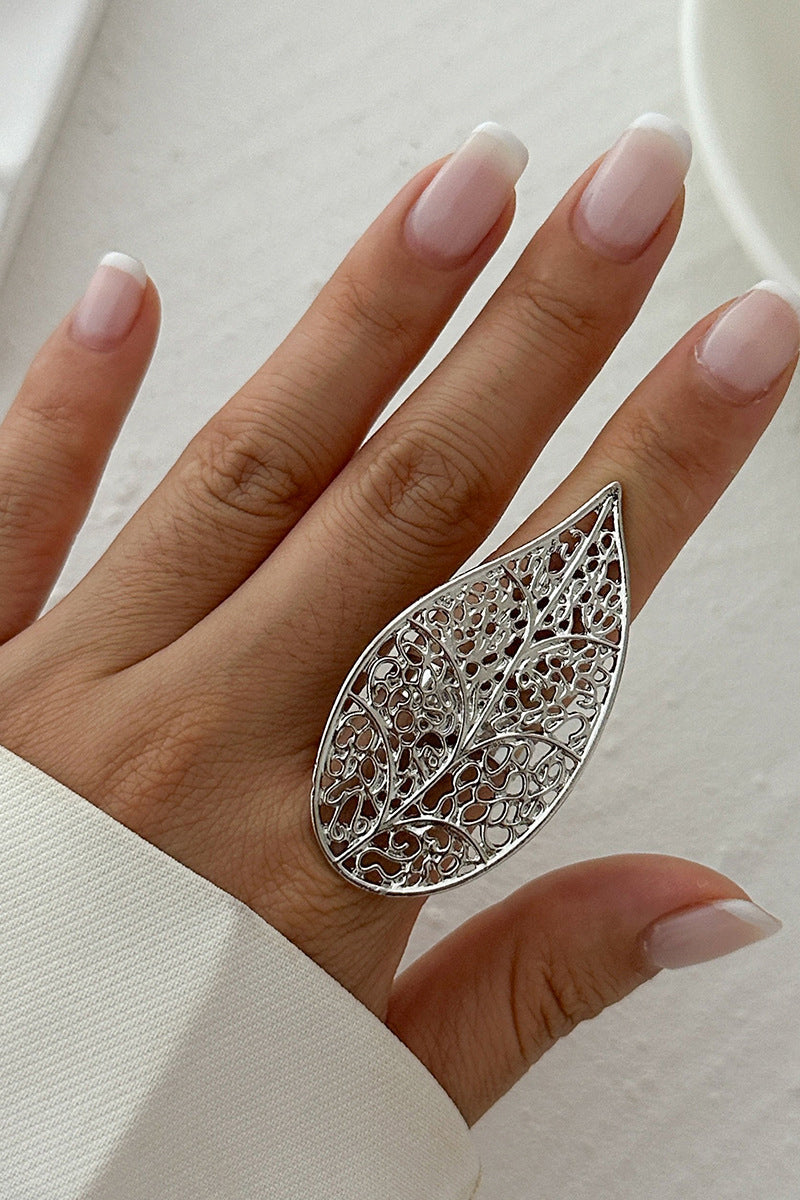 Bold Cluster Statement Ring